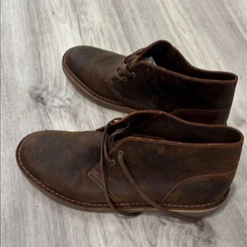 Clark’s  Men's Brown Leather Boots chucka boots size 12